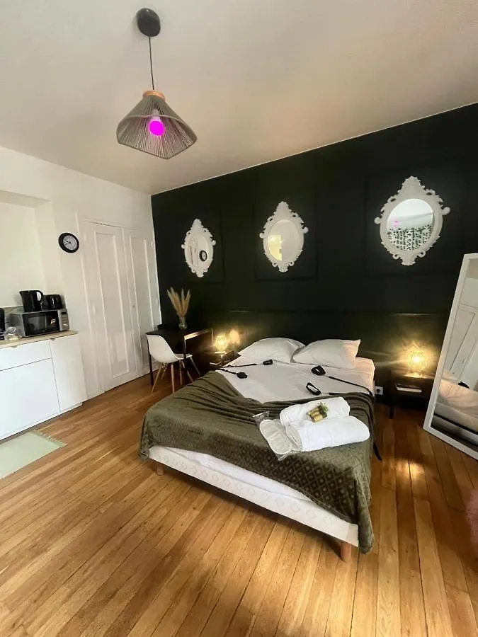 La Maginot Room Yourhosthelper غرونوبل 0*,