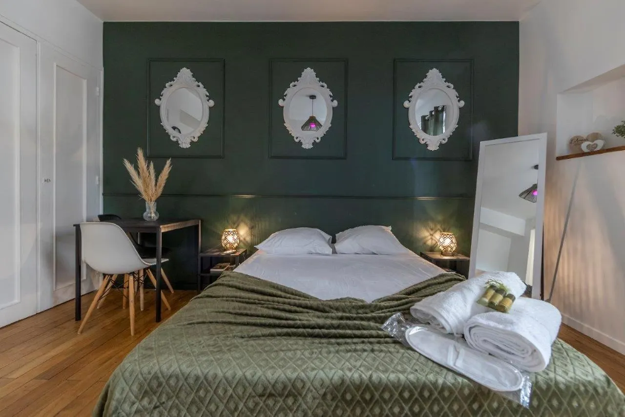 La Maginot Room Yourhosthelper Grenoble Apartment